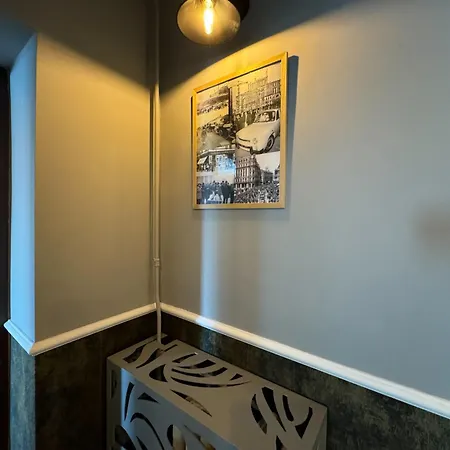 City Center Vintage Flat