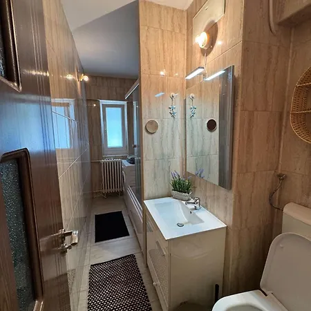 City Center Vintage Flat *